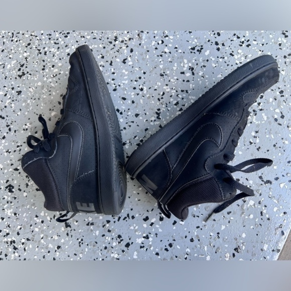 Nike sneakers black‎ big boys